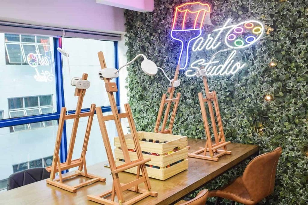 Table easels painting area at T-Art Studio