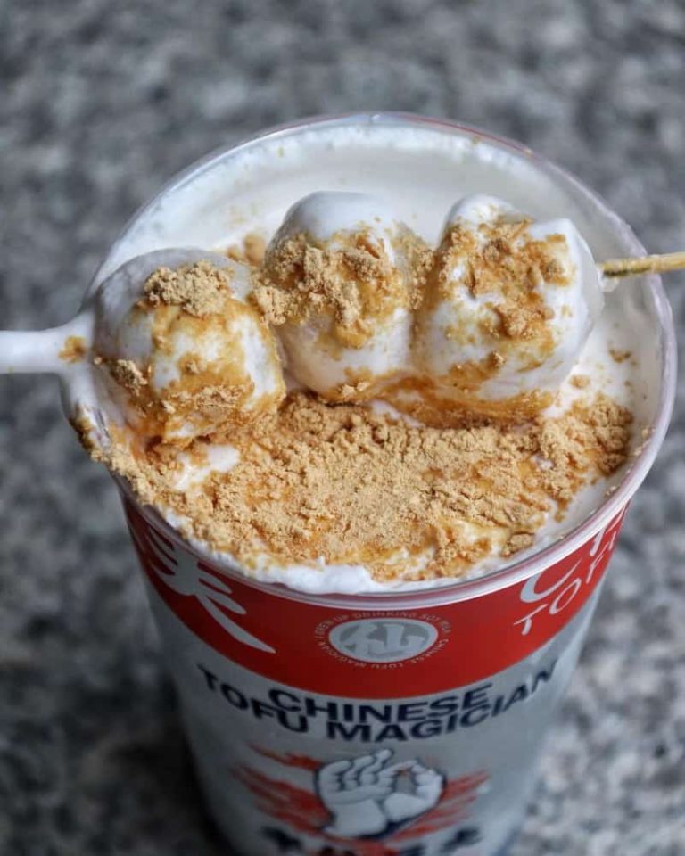 Chinese Tofu Magician opens in Singapore with BBTstyle Soya Milk drinks