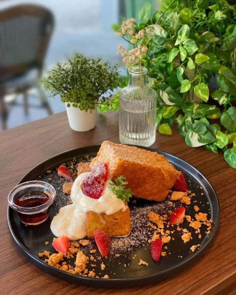 Simplicité by Fresh Fruits Lab immerses you in Parisian cafe vibes