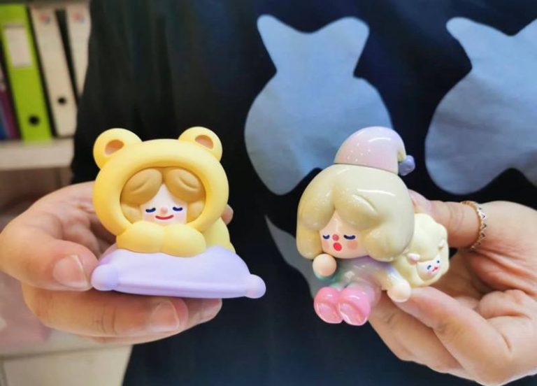 HAPPIBOX is a hidden gem that has blind boxes and designer toys