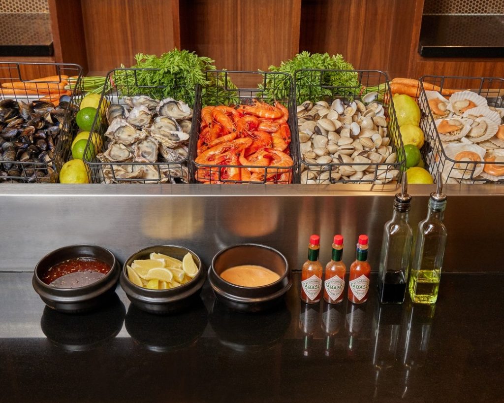 Element at Amara Singapore has 1-for-1 seafood dinner buffet with ...