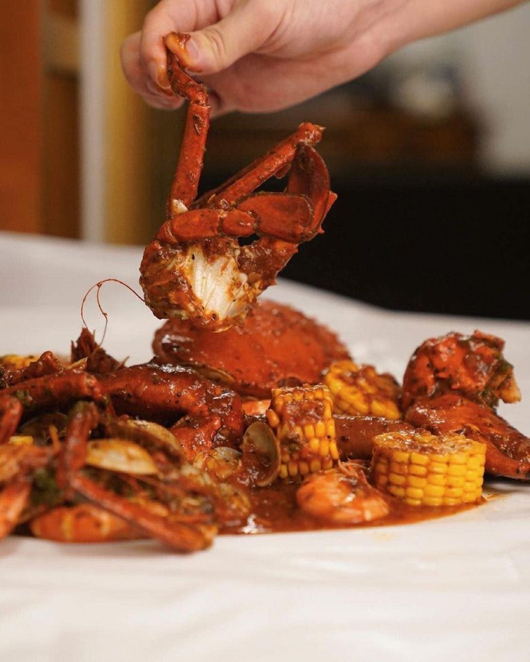 Dancing Crab Northshore Plaza II has allyoucaneat seafood boil buffet
