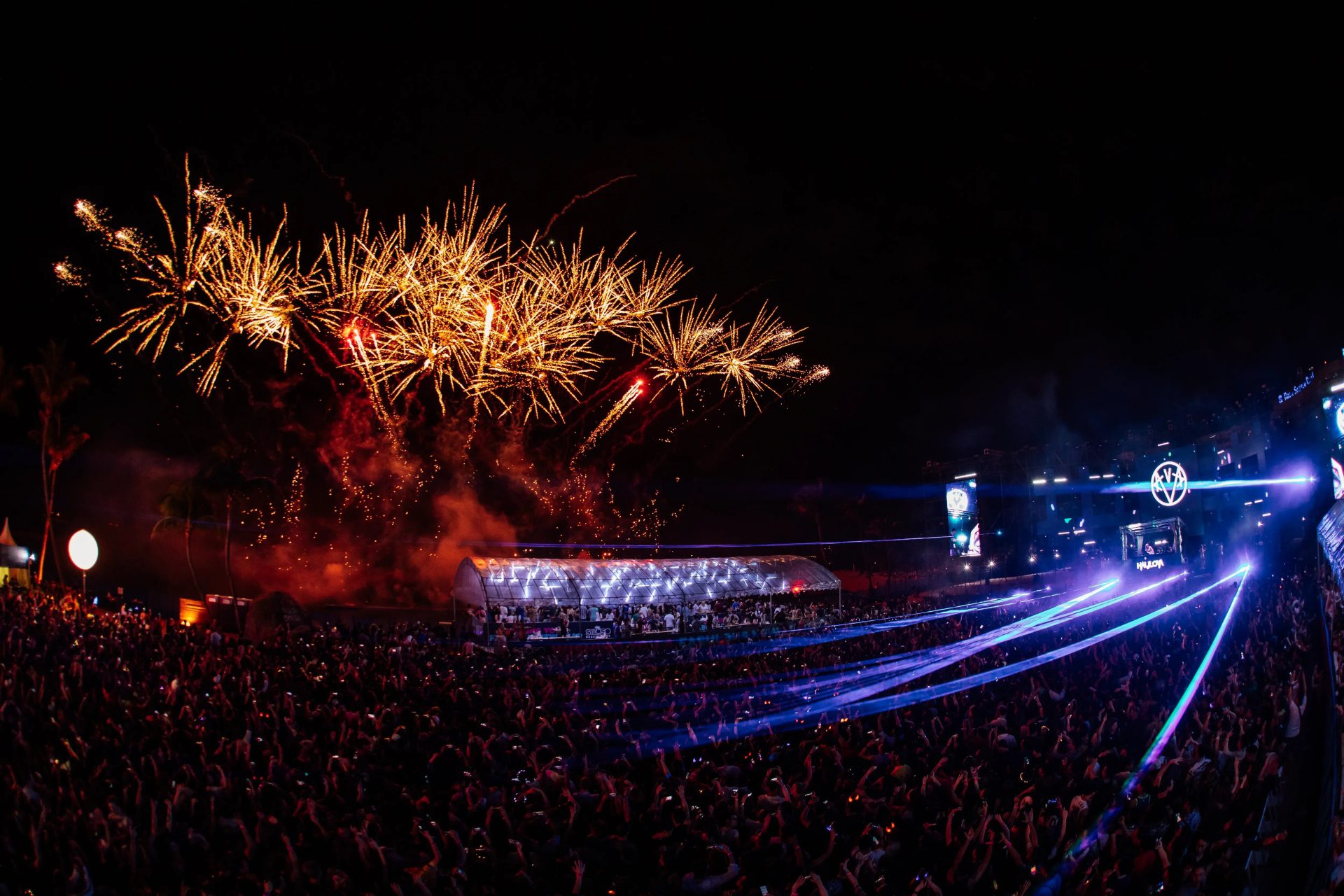 Don't miss these spots with fireworks for your countdown 2024