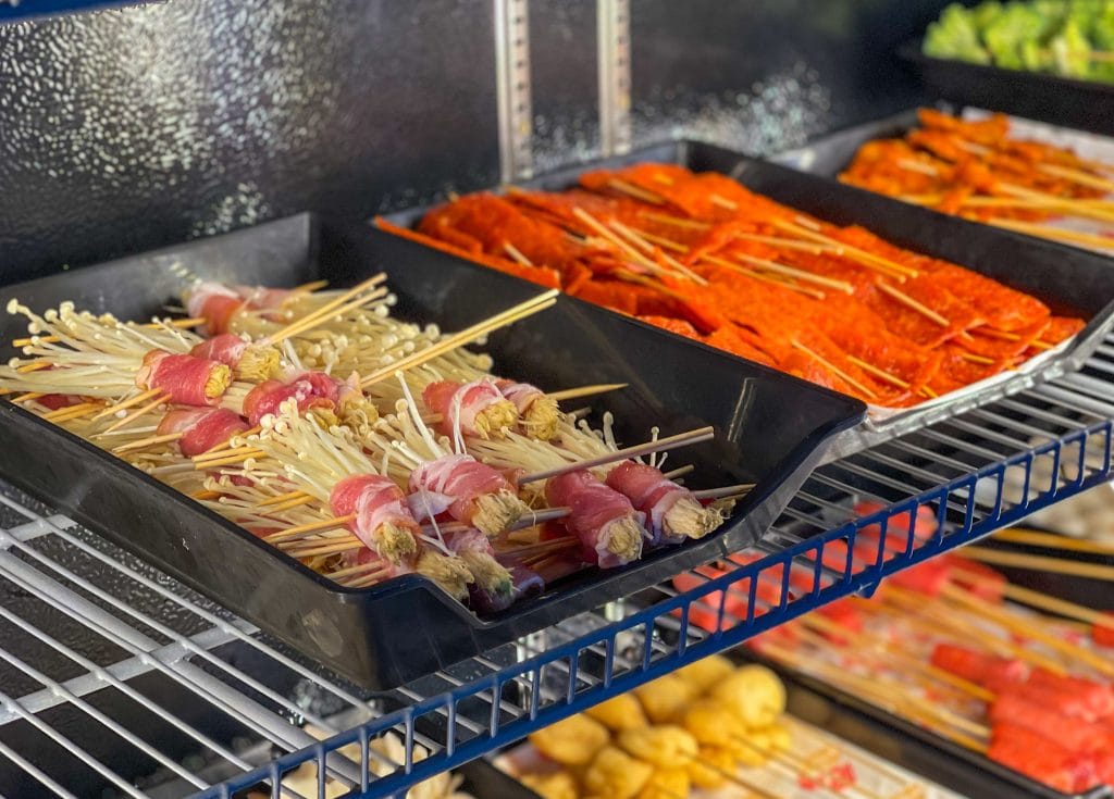 Fei Zhu Lok Lok opens in the East with S$1 skewers & lala hotpot