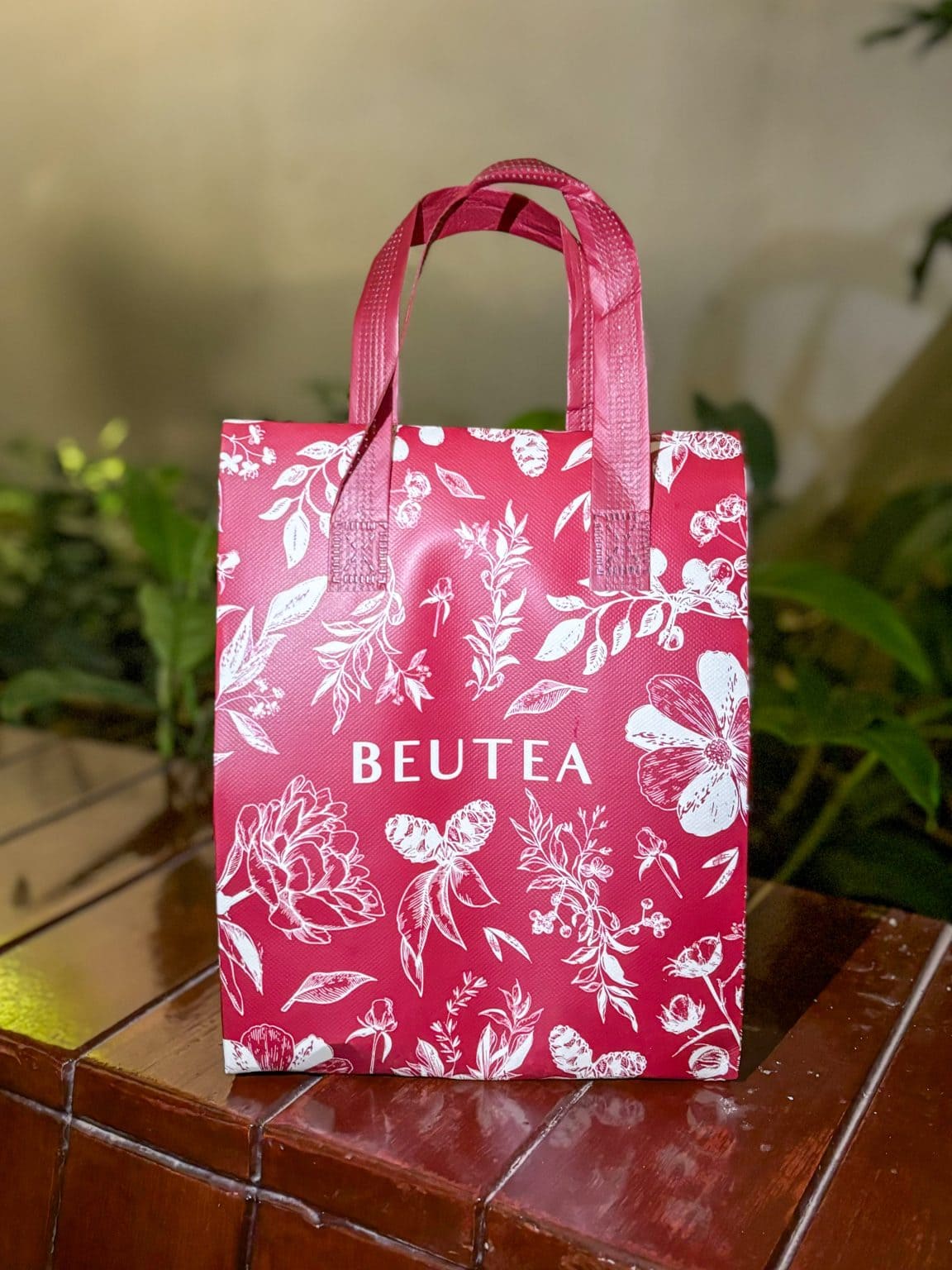 Beutea opens outlet in Tampines with blind boxes and new drinks