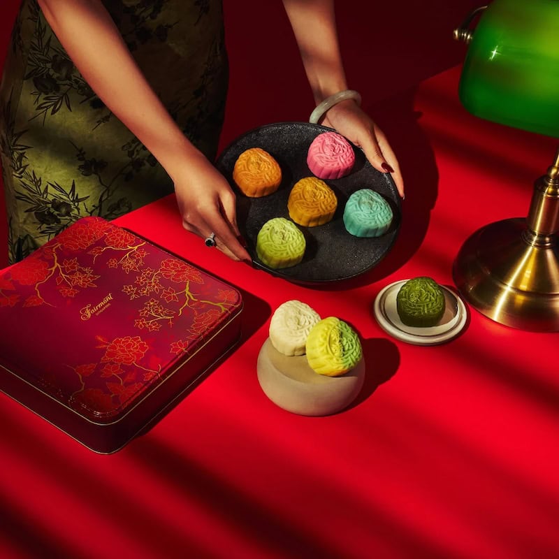 Mooncake Gifts 2026 - Fairmont Singapore Mini Snowskin Mooncakes